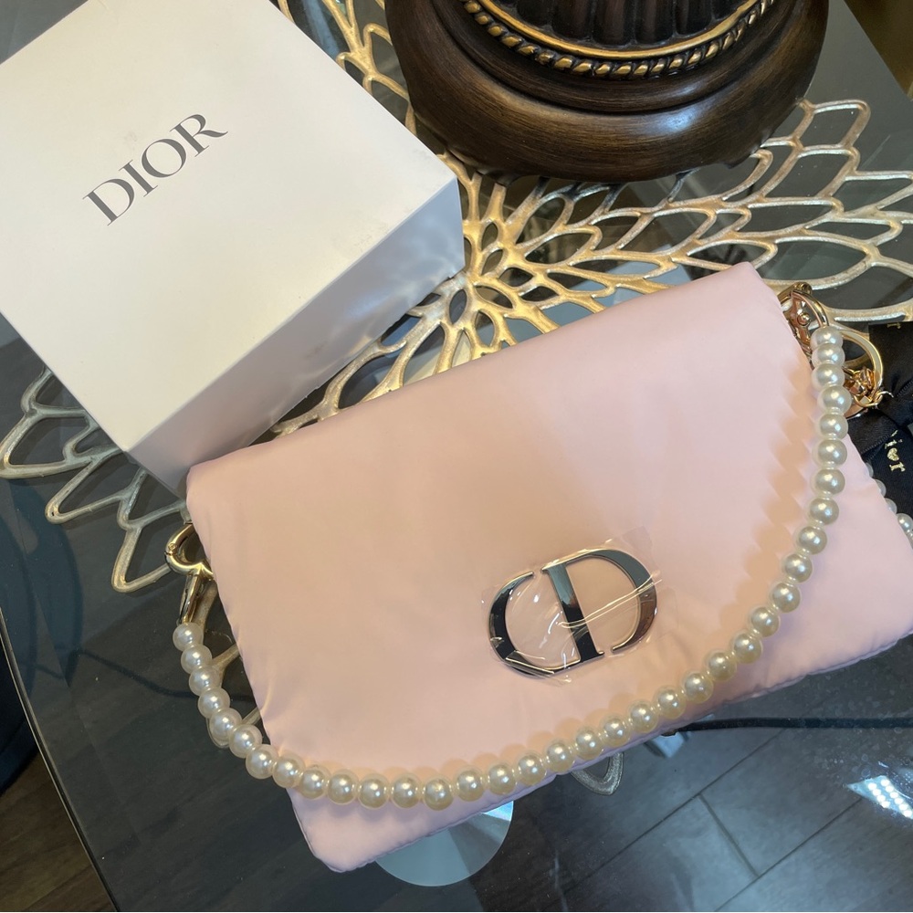 Dior - Picture 13 of 17